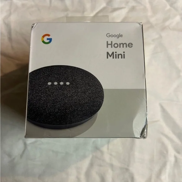 ⭐︎新品未使用未開封⭐︎ Google Chromecast＋Home Mini Google Smart TV Kit with Home Mini & Chromecast - Stream